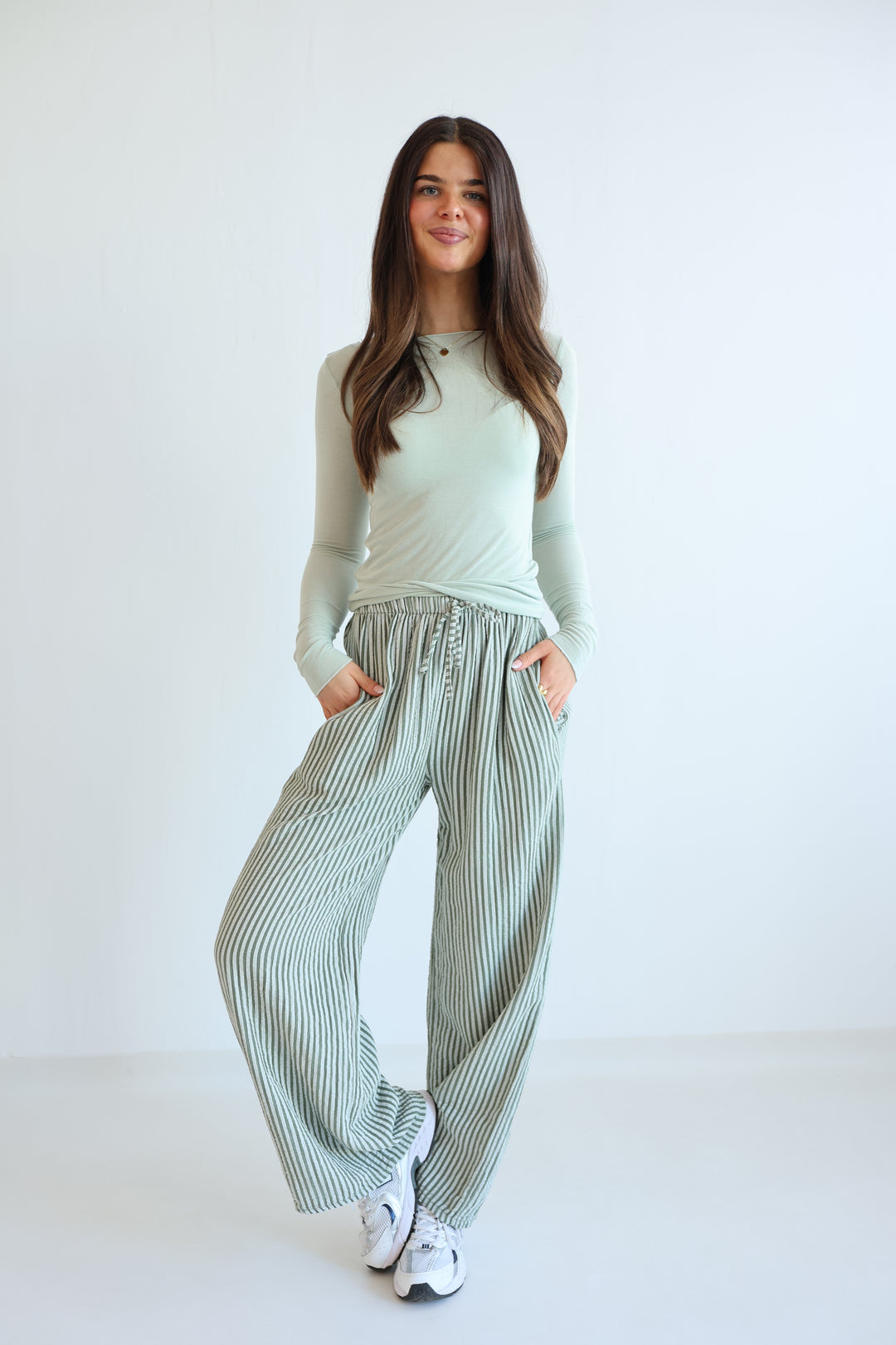 Lange Musselinhose mit Streifen Little Lines