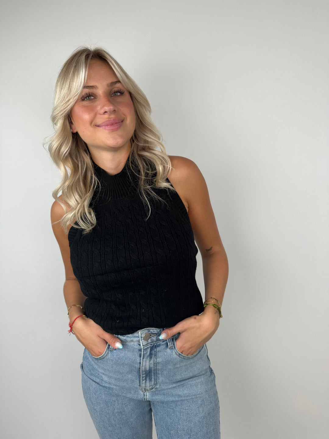 Neckholdertop in Strickoptik