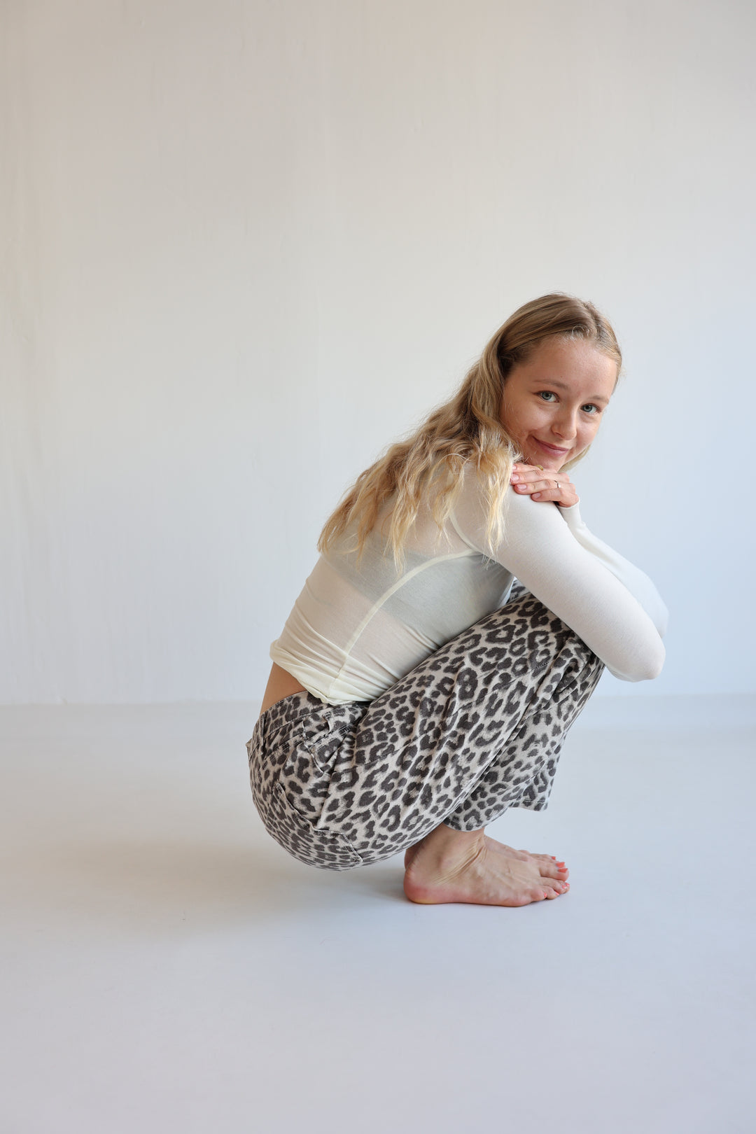 Mom Jeans mit Leoprint