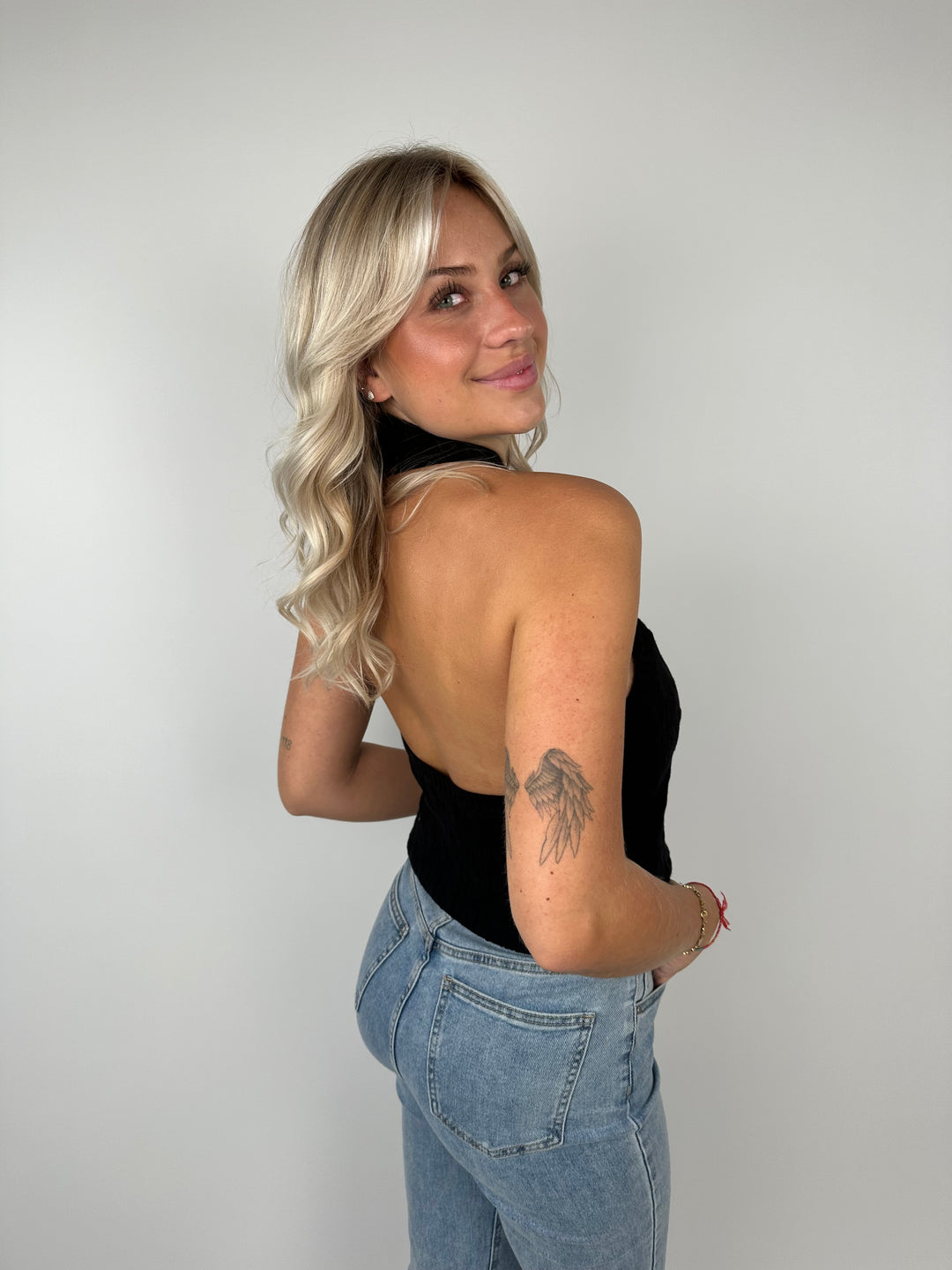 Neckholdertop in Strickoptik