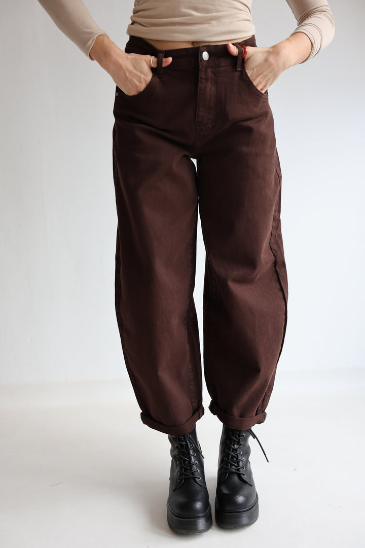 Barrel Fit Coffee Jeans