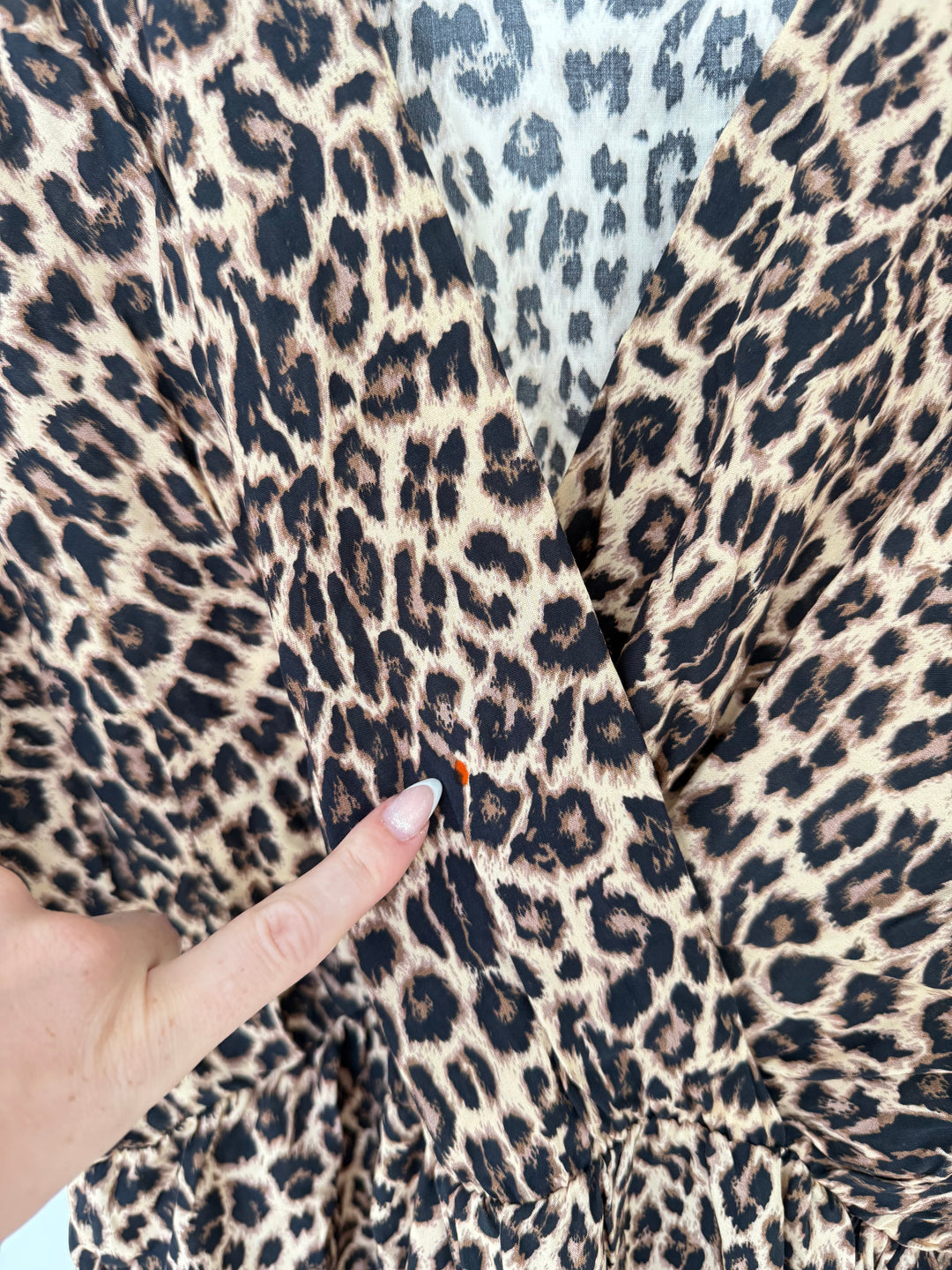 KURZER JUMPSUIT MIT LEOPRINT (B-WARE)
