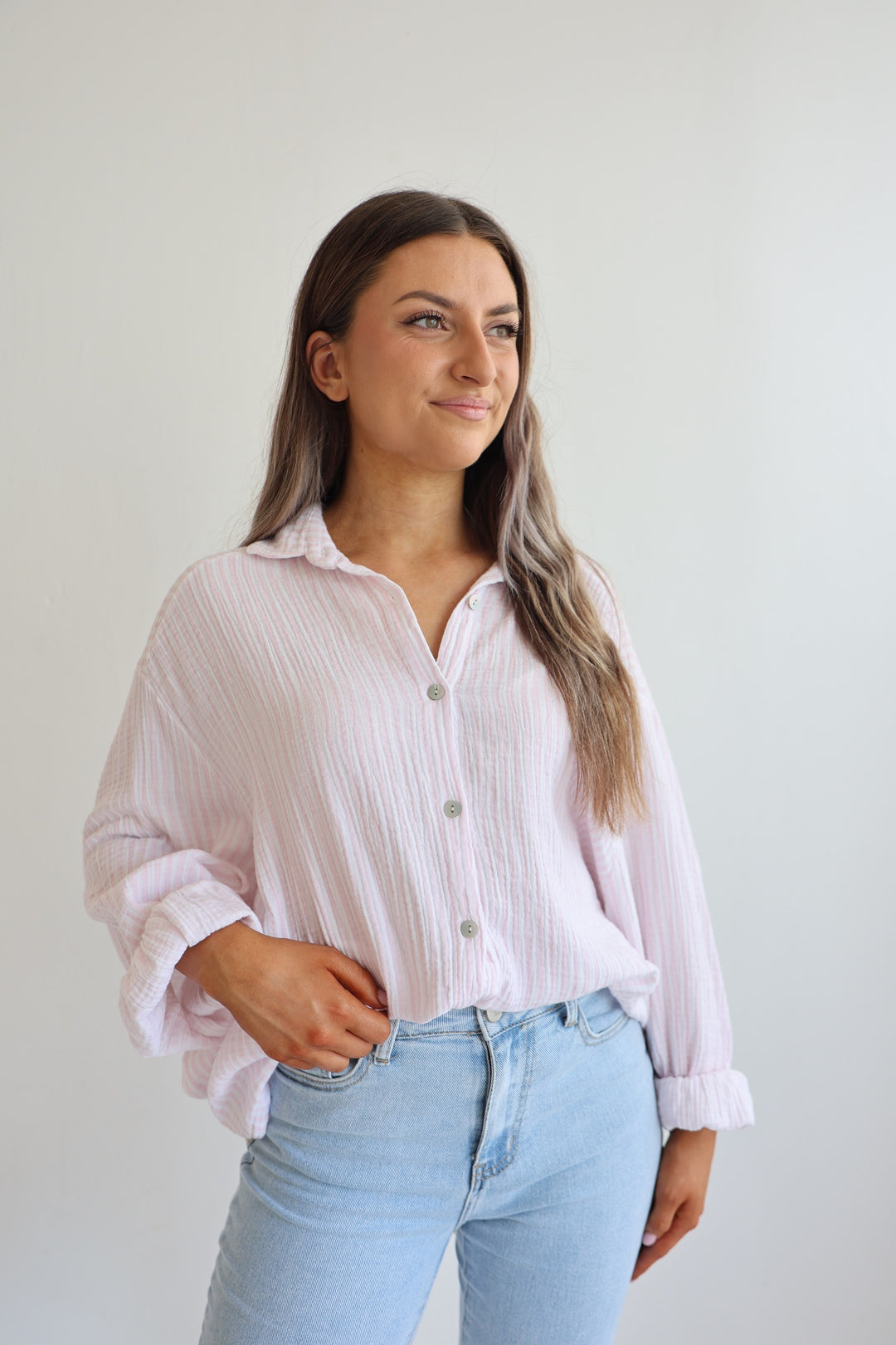 Kurzes Blusenhemd aus Musselin Wide Stripes