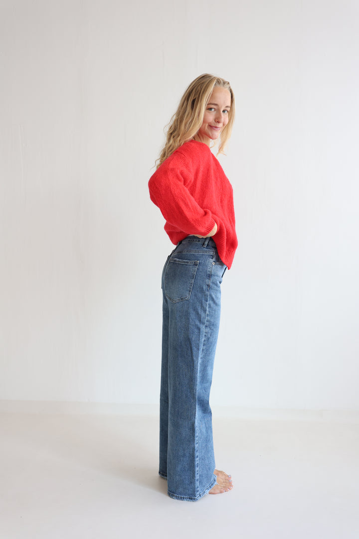 Downtown Classic Straight Fit Jeans