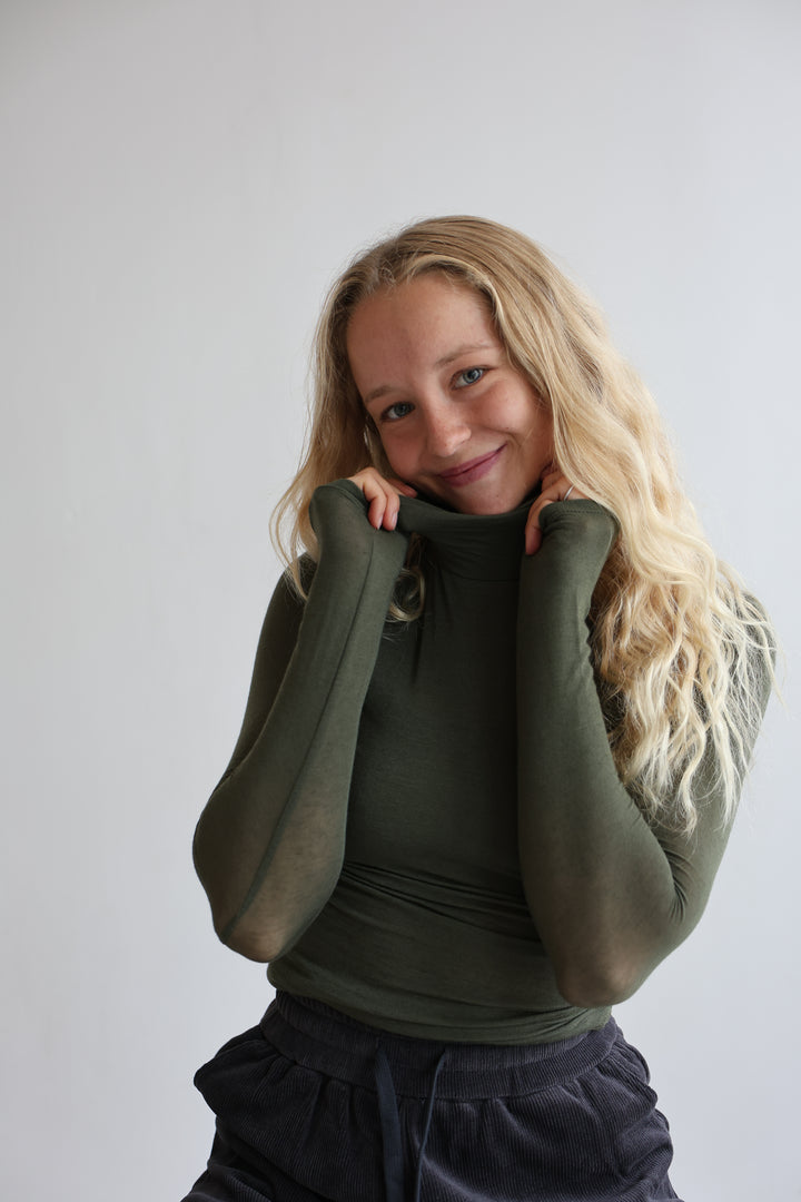 Cashmere Longsleeve mit Kragen Liliana (einfarbig)