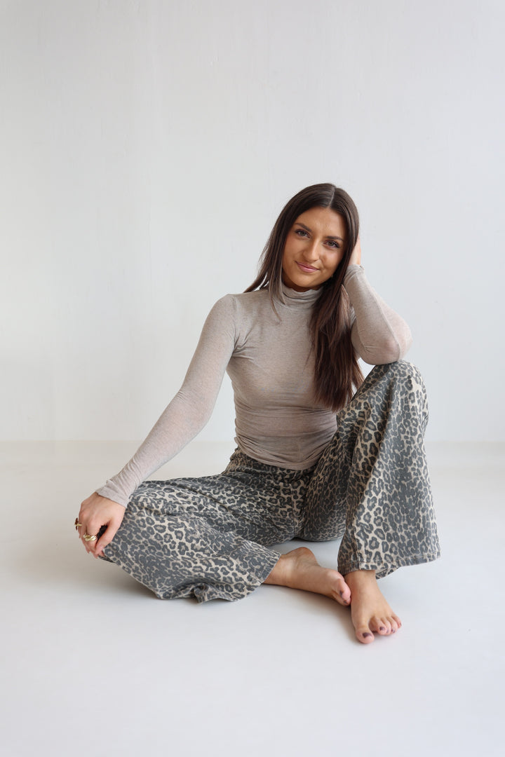 Wide Leg Jeans mit Leoprint (6265-34)