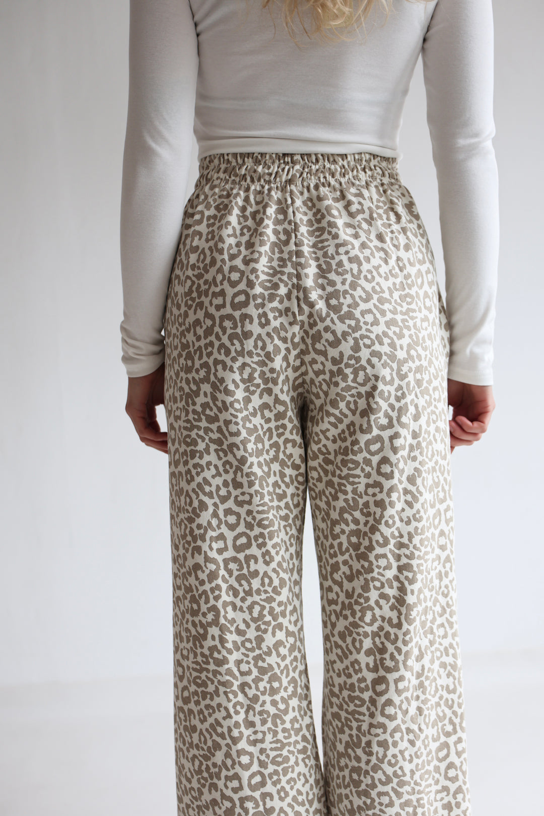 Jersey Jogger Pants mit Leoprint Nuna
