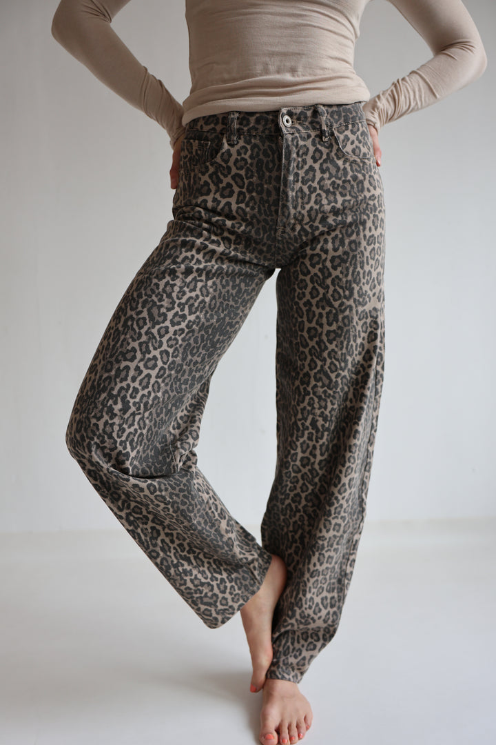Barrel Jeans Wild Print