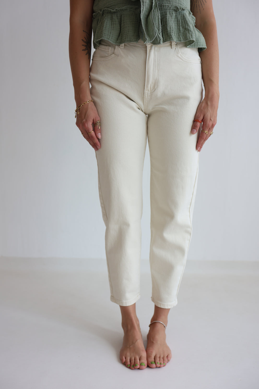 Cream Fit Mom Jeans