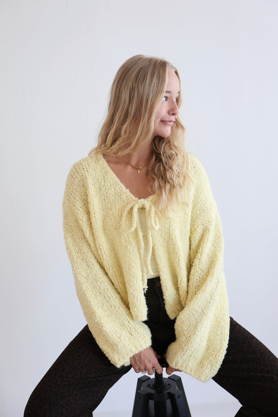 Cardigan Fluffy Tie