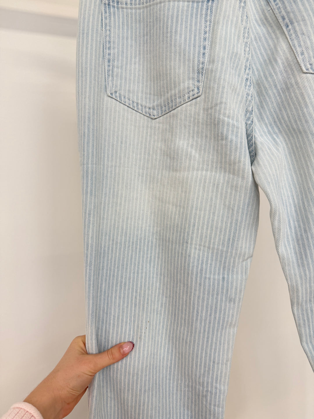 MOM JEANS STRIPES GR.L (B-WARE)