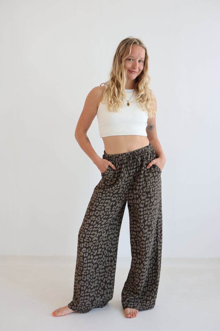 Musselinhose Wild Leo