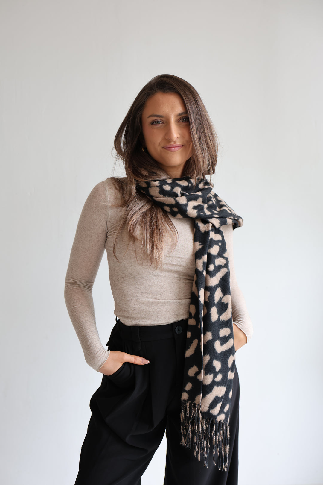 Langer Schal Leo Love