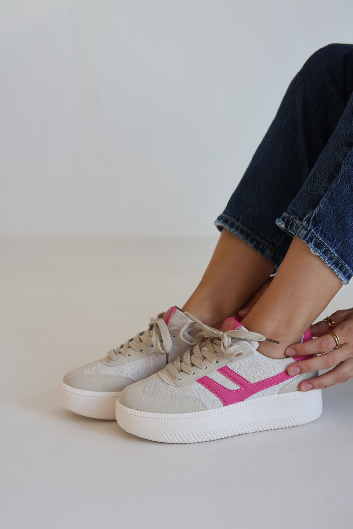 Smile Club Sneakers