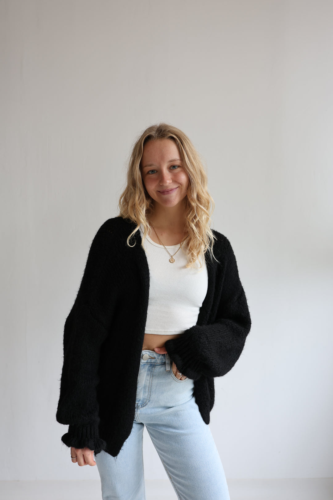 Offener Cardigan mit Rüschenärmeln Clara