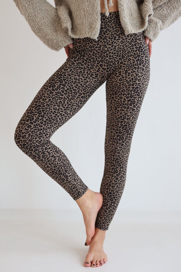 Iconic Leo Leggings