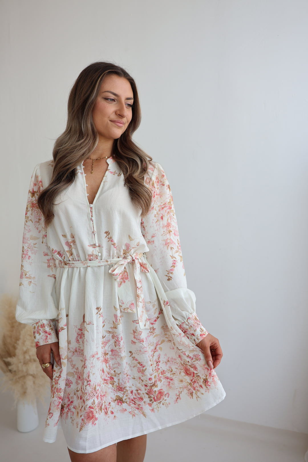 Kurzes Viskosekleid mit Floralprint Amalfi