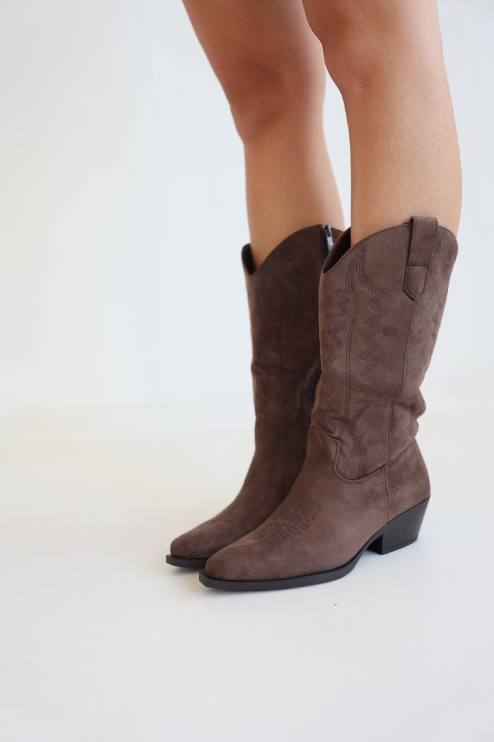 Saddle Sand Cowboy Boots