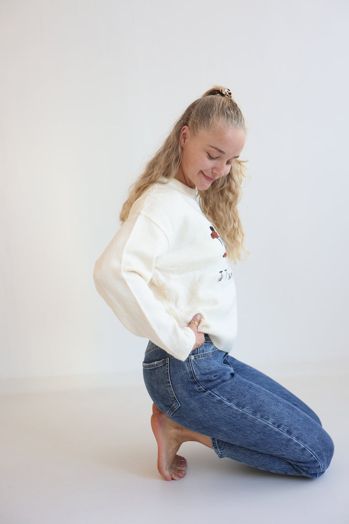 Classic Motion Mom Jeans
