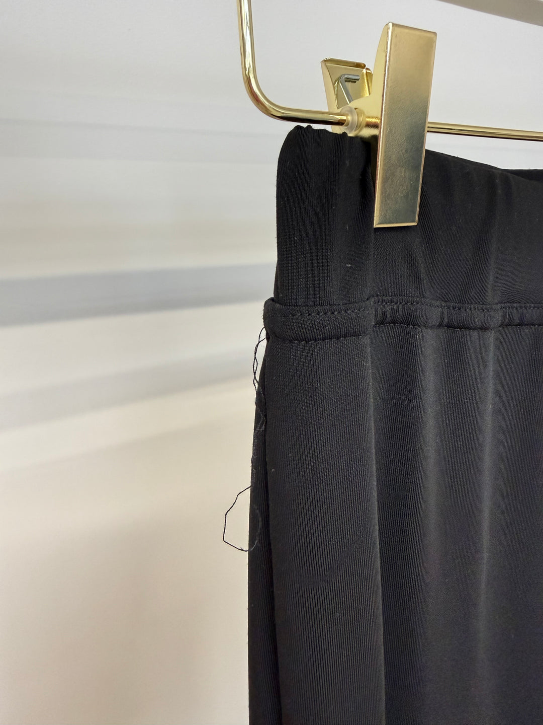 SOFT FLARED PANTS SCHWARZ GR.M/L (B-WARE)