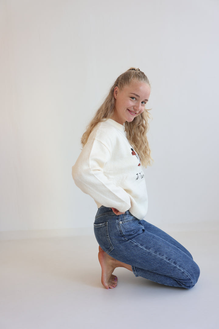Classic Motion Mom Jeans