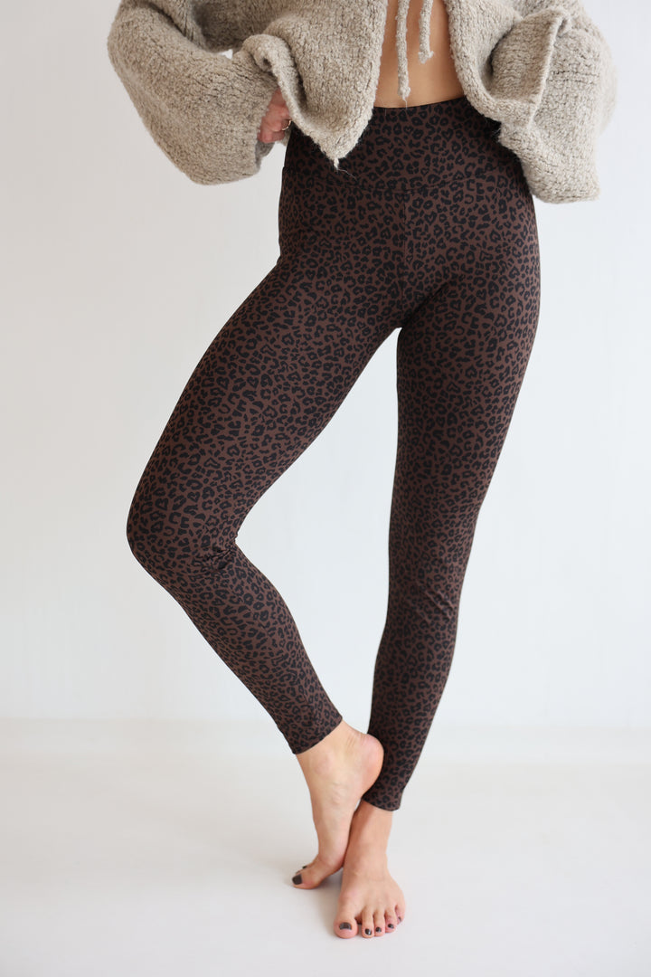 Iconic Leo Leggings