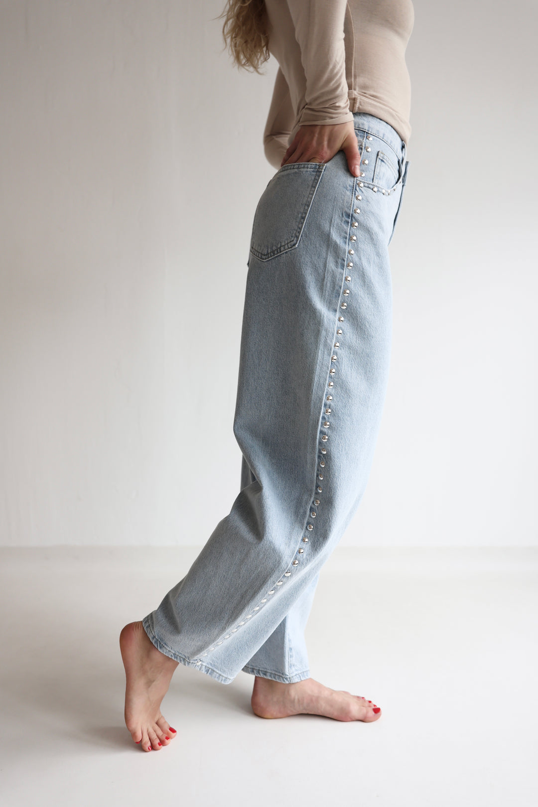 Barrel Rivet Jeans