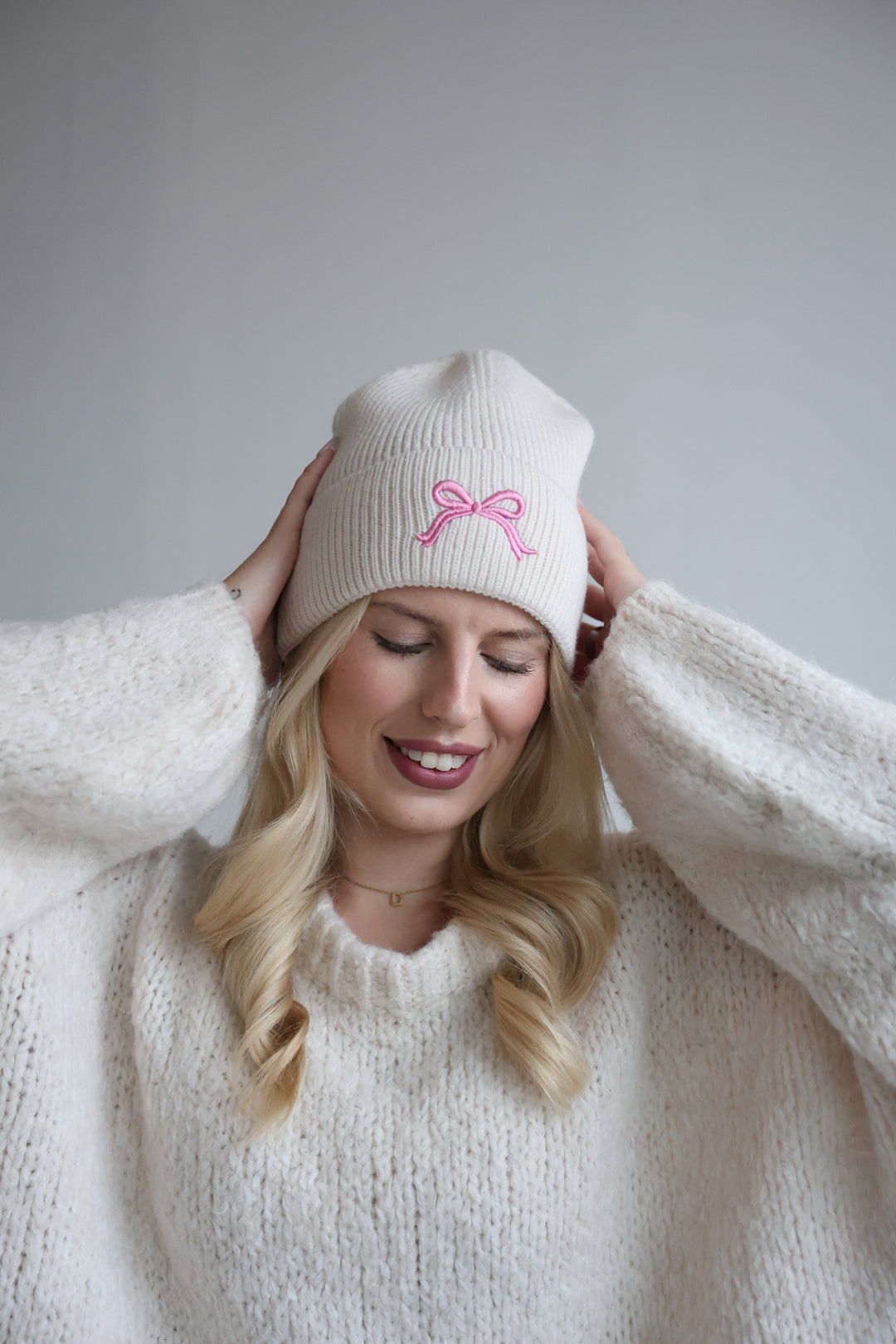 Beanie Lovely Bow