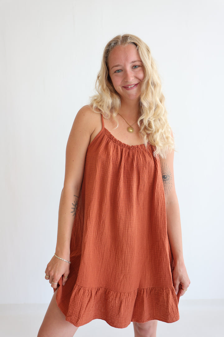 Musselinkleid mit Mini-Volant Hailey