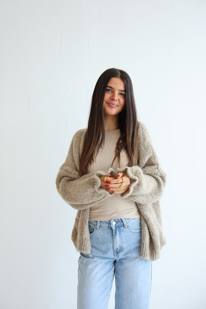 Offener Cardigan mit Rüschenärmeln Clara