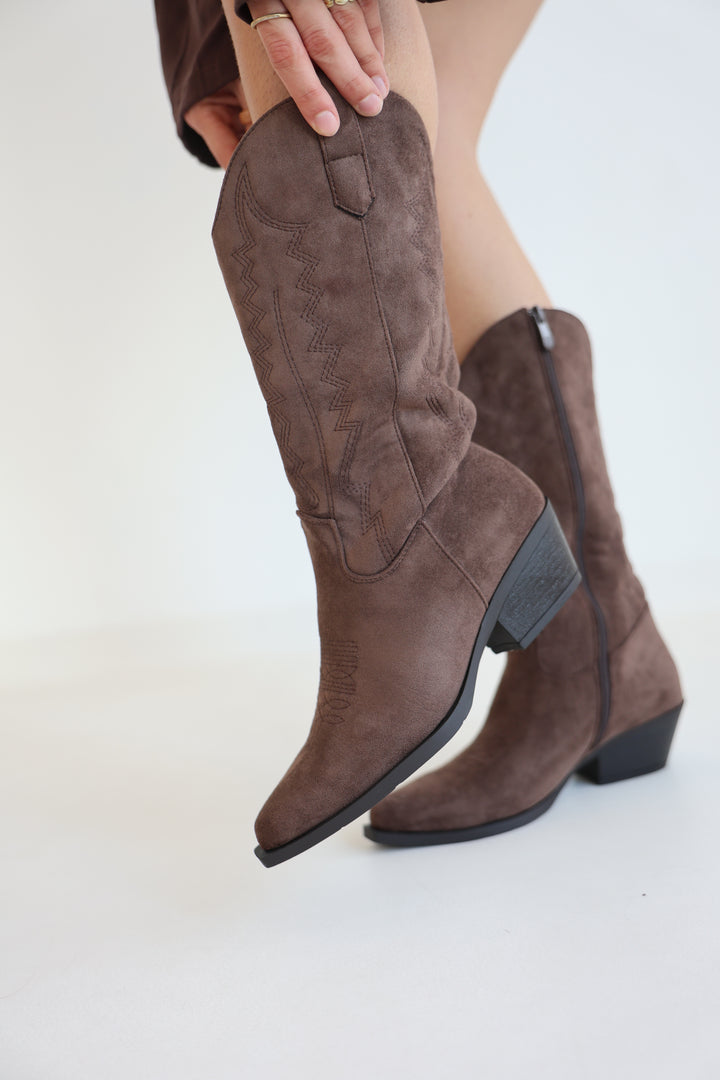 Saddle Sand Cowboy Boots