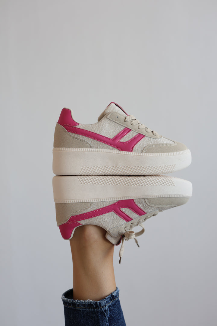 Smile Club Sneakers
