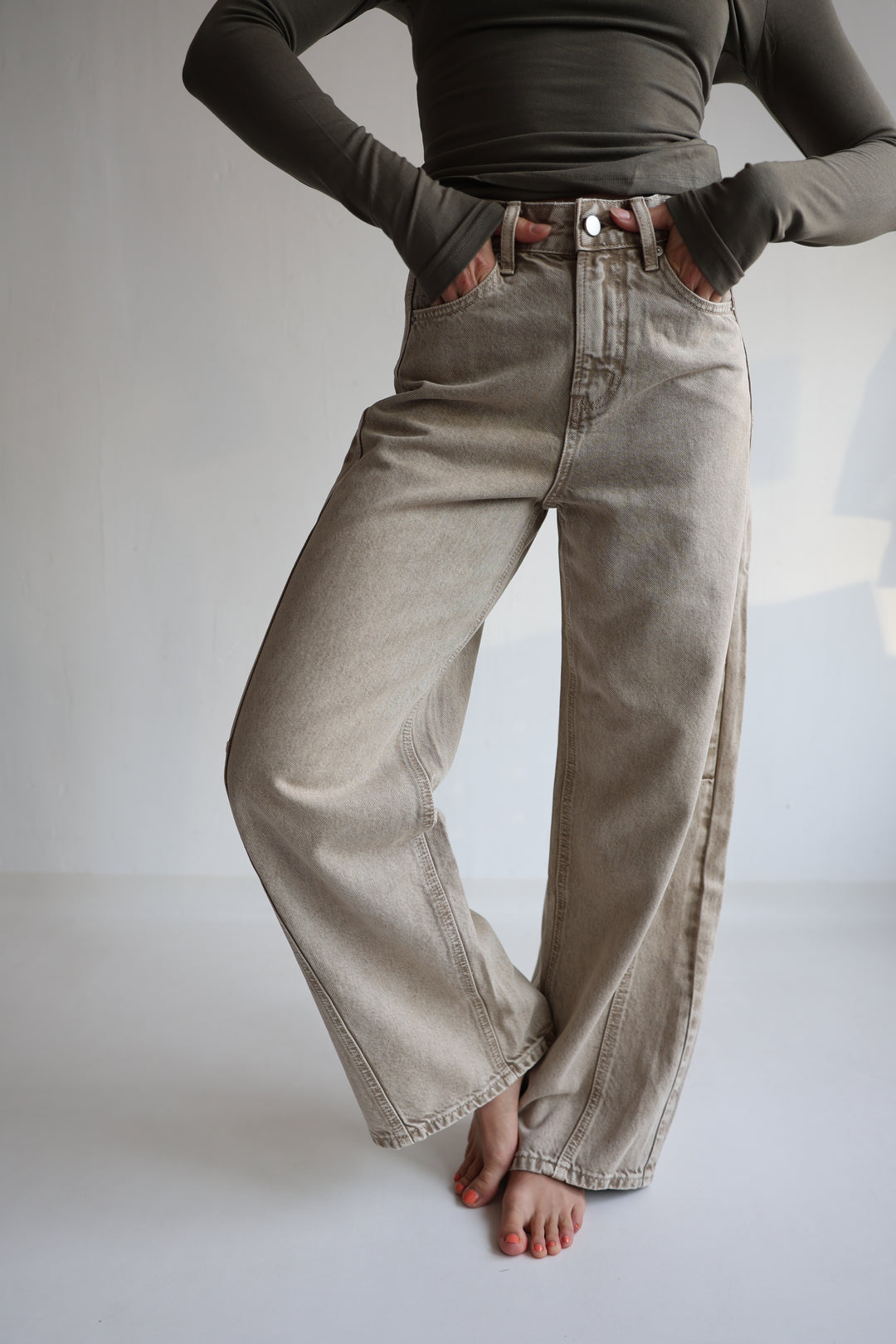 Relaxed Barrel Fit Jeans Juna