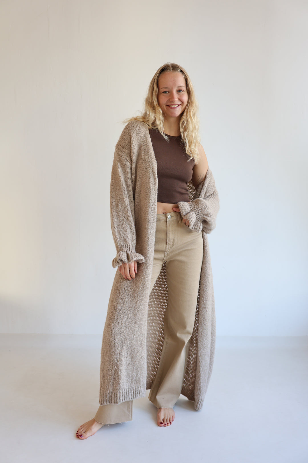 Langer Cardigan mit Rüschenärmeln Clara