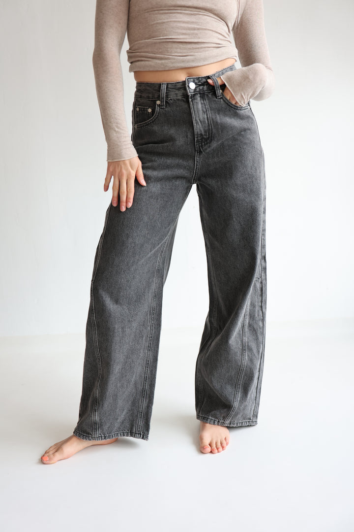 Relaxed Barrel Fit Jeans Juna
