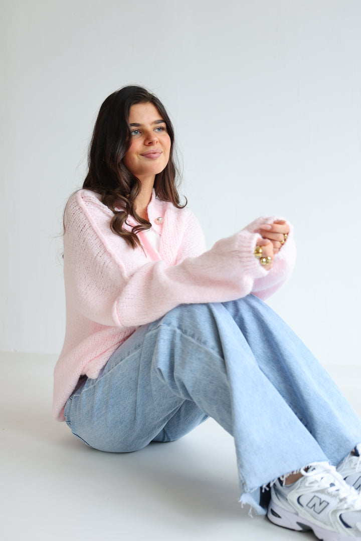 Langer Oversize Cardigan mit goldenen Manschettenknöpfen Claire