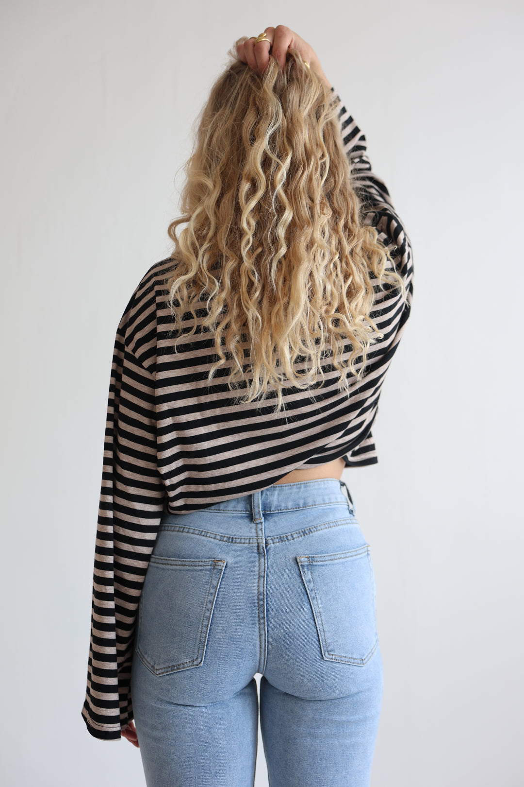 Classic Straight Capri Jeans