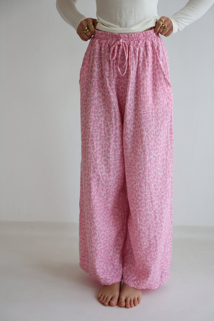 Musselinhose Wild Leo