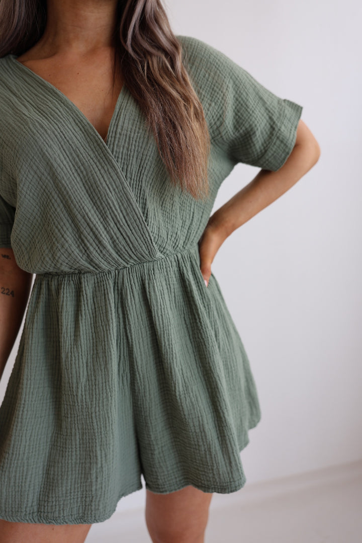 Musselin-Jumpsuit mit V-Ausschnitt Mara