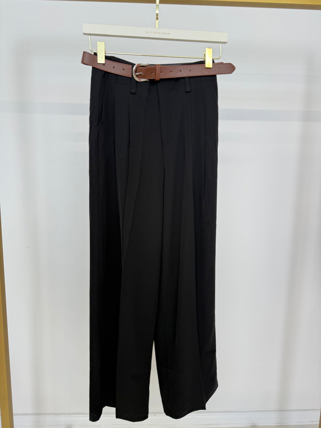BUNDFALTENHOSE MIT GÜRTEL ANNA SCHWARZ GR.XS (B-WARE)