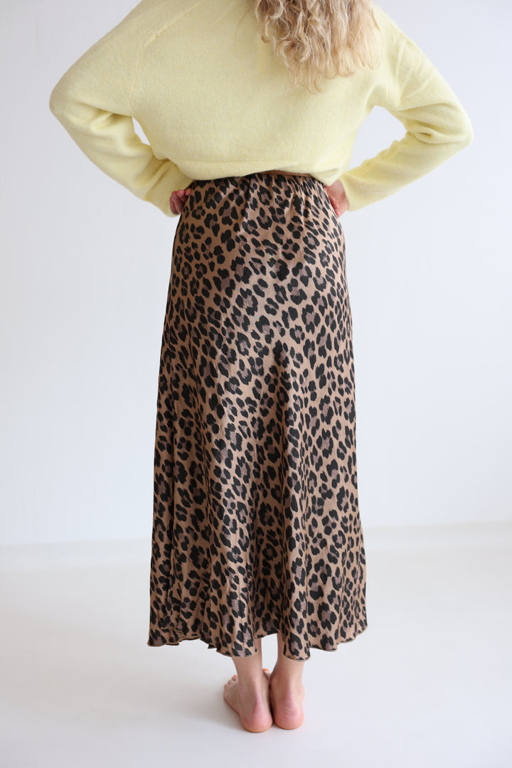 Langer Rock mit Leoprint Lion