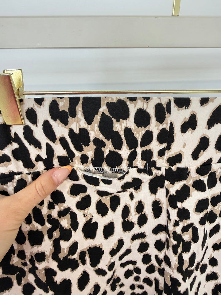 HIGH WAIST RADLER MIT LEOPARDENPRINT GR.M/L (B-WARE)