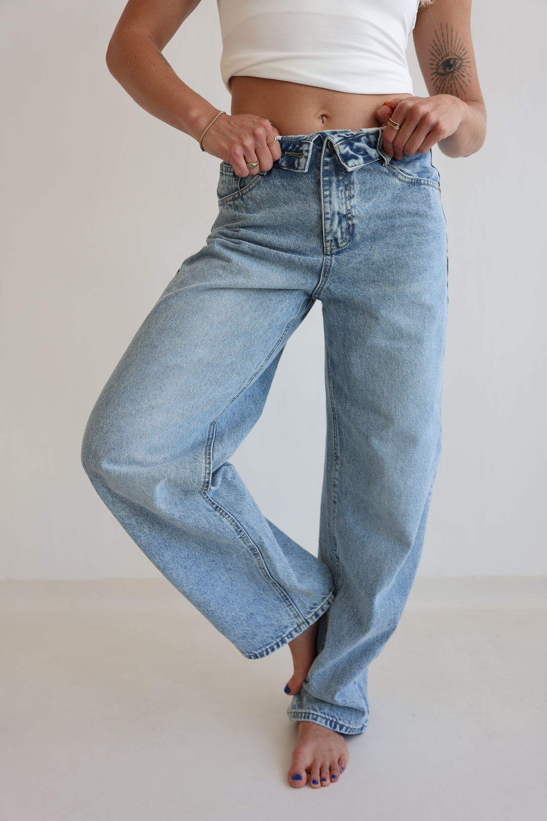 Barrel Waistband Jeans
