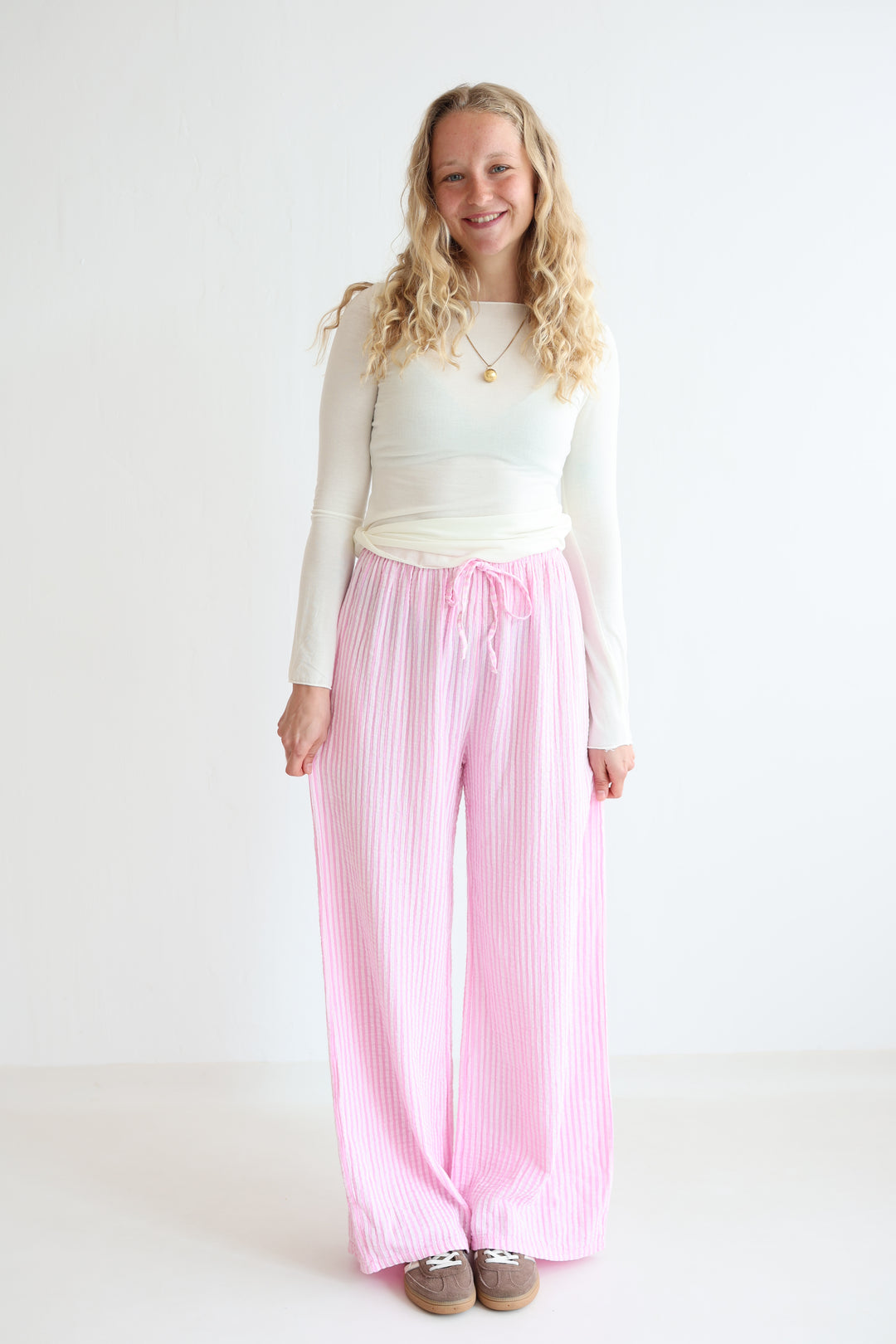 Lange Musselinhose mit Streifen Little Lines