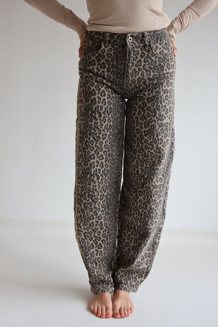 Barrel Jeans Wild Print