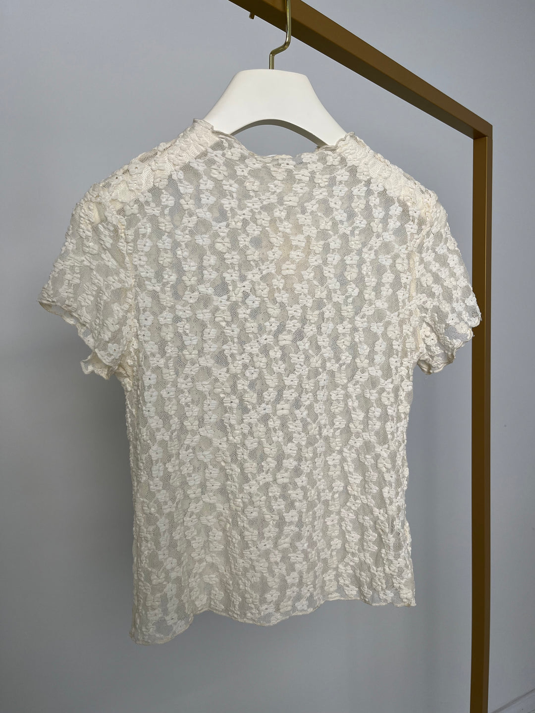 MILKY BLOOM LACE T-SHIRT SOFT VANILLE GR. S / M (B-WARE)