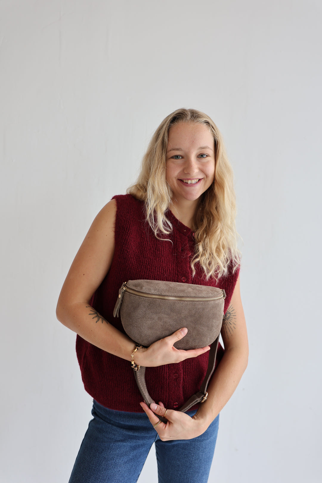 Crossbody Bag Medium aus Wildleder