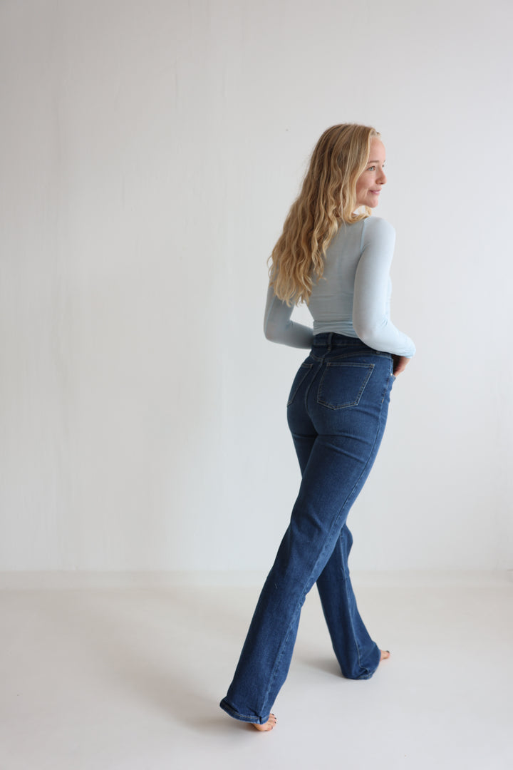 Mila Extra Long Straight Fit Jeans