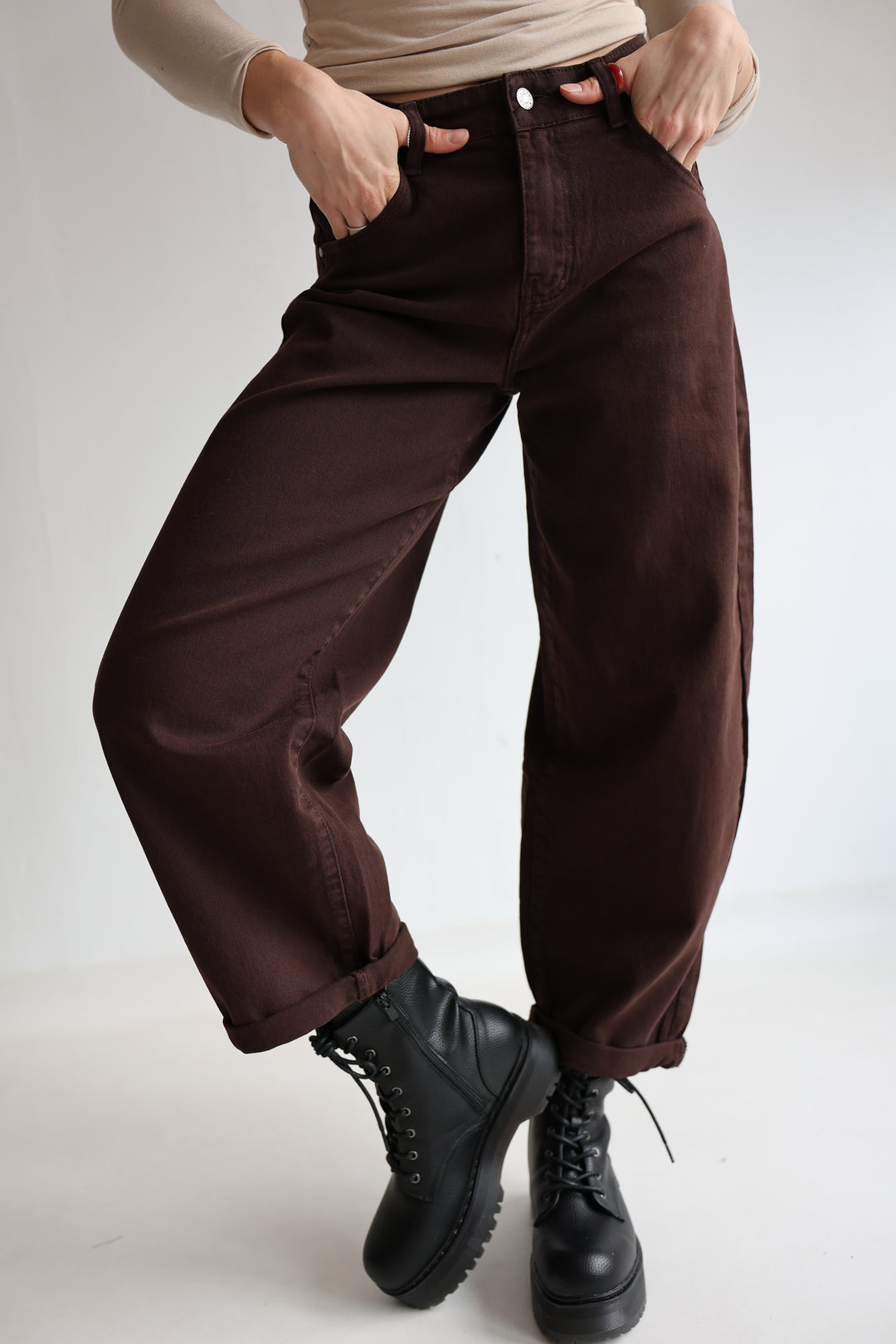 Barrel Fit Coffee Jeans