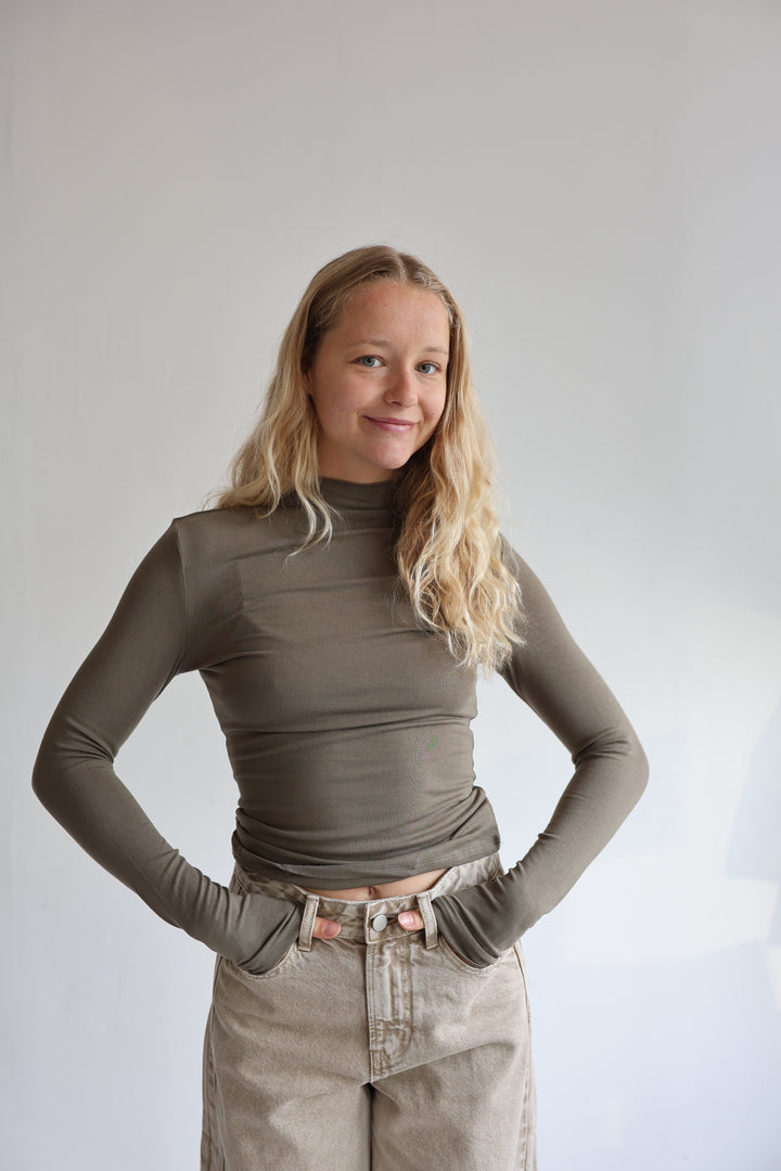 Infinity Turtleneck Longsleeve